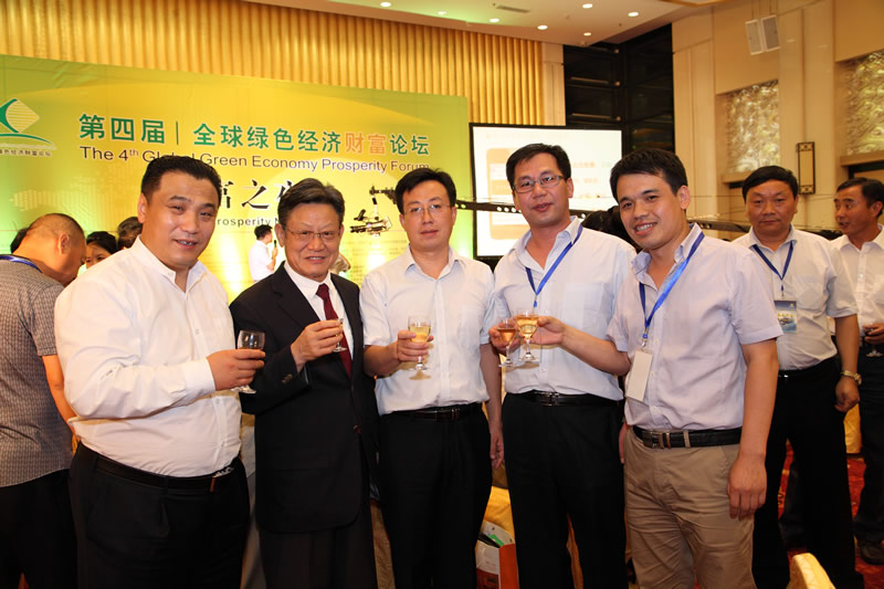 �˼̺����鳤��ɳ�濵��ʹͬ��ҵ��������