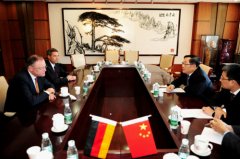 �Ƽ�����������¹�������ɭ���ݳ�κ��������һ��