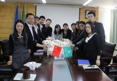 �����³�̬ ��������ͷ��